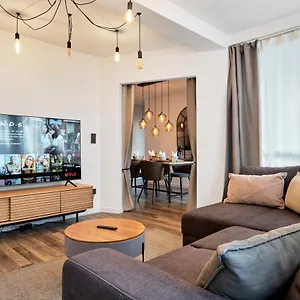 Park Avenue - Design Friesenstrasse - 4 Pers - Wlan - Netflix - 65 Zoll Tv , Cologne Germany