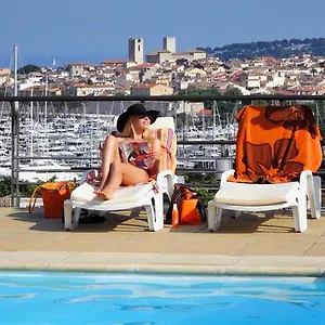 navštívit hotel